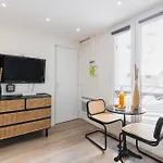 Elegant Studio Proche Metro - Paris 11 - 2P